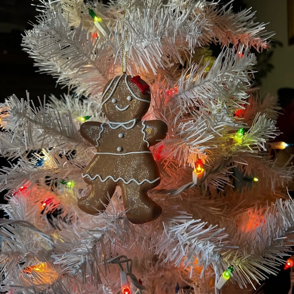 🤎 Vintage Gingerbread Christmas Sparkle Ornament